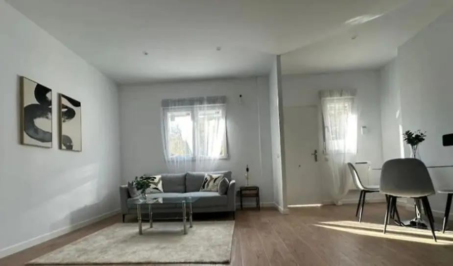 Apartamento Temporal Comodo Y Moderno Para Estancias Personales O Profesionales Coslada Spain